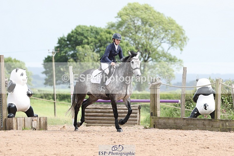 250525-152005-08846 - Cls 31 Snr 90cm Derby