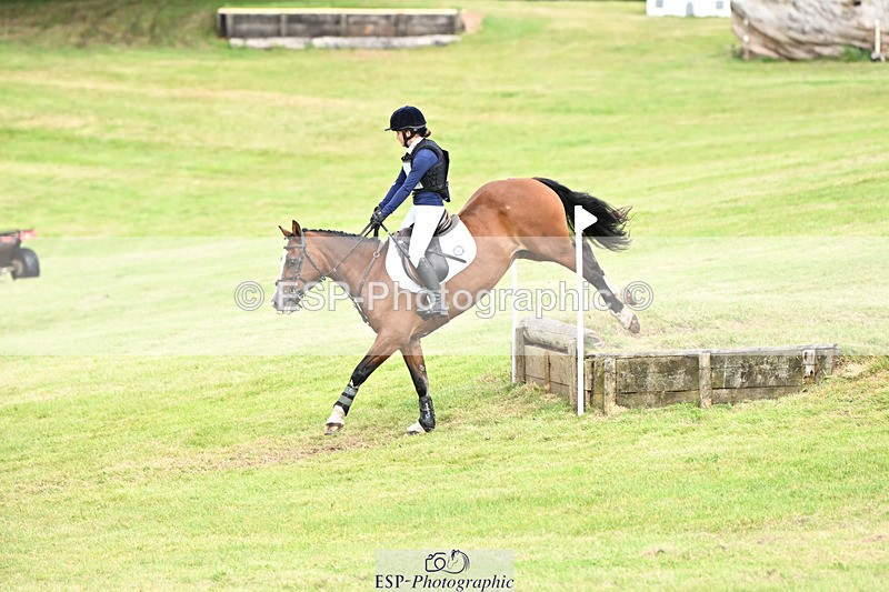 240825X-161646-36714 - 80cm XC 15.30 to 16.30