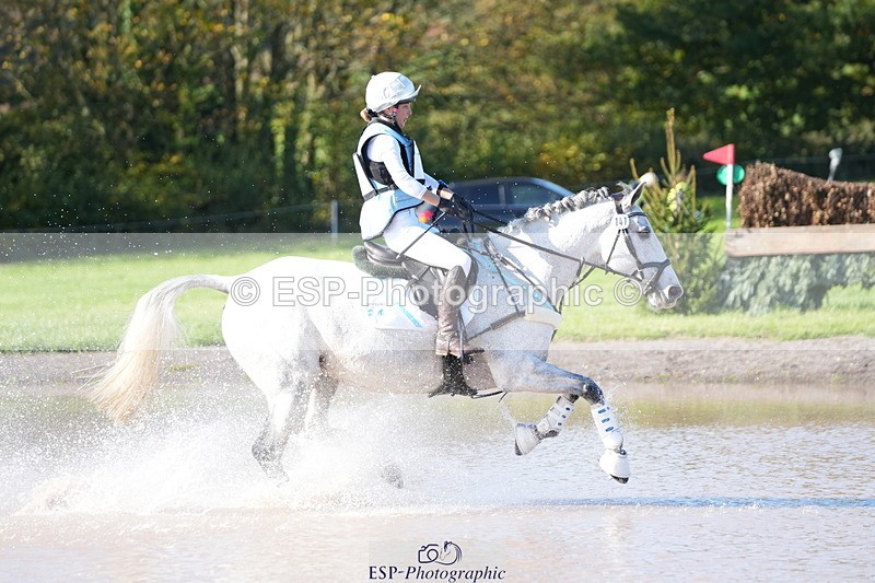 251024A-125016-10827 - B-141-Erin.Neale