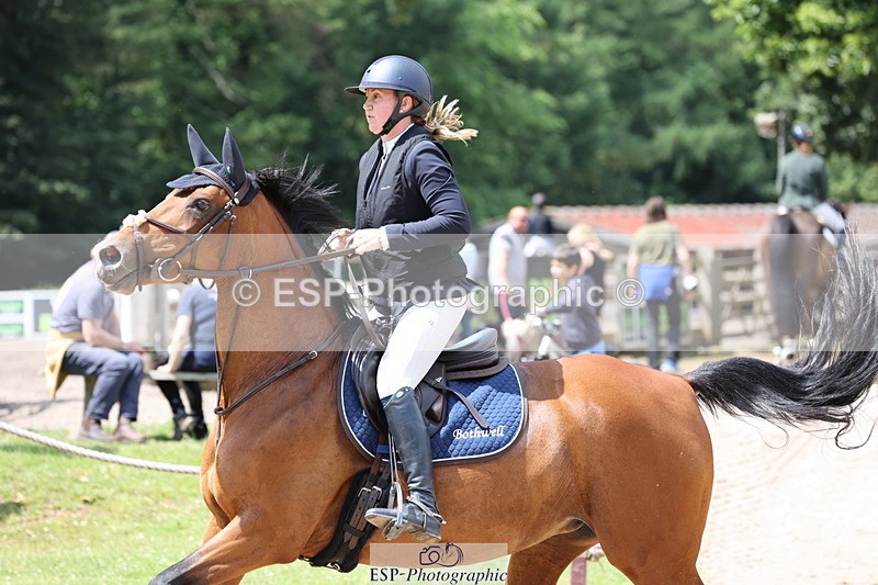 250614A-121504-06340 - Cls 28 95cm Amateur Quali