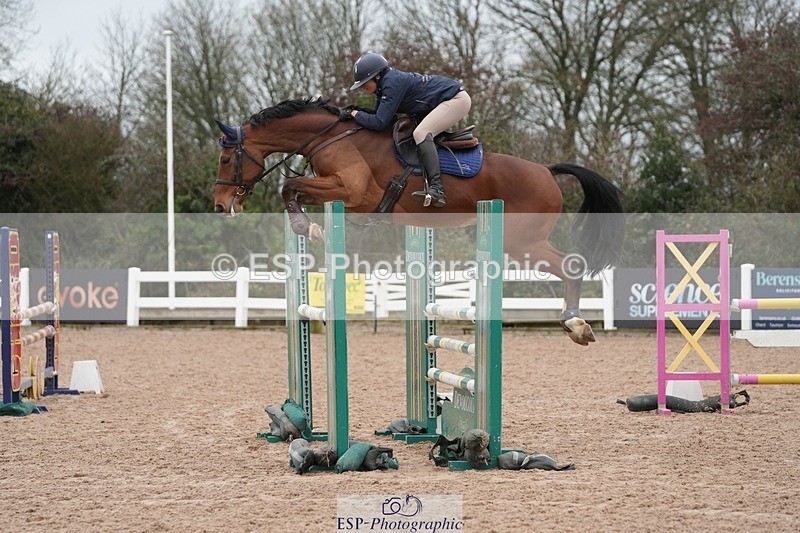 251109-110658-03481 - Cls 20 Newcomers and 1.10m Open