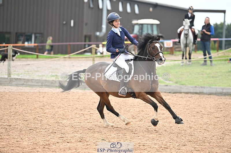 240907A-123801-01697 - Cls 3 Pony Medium Team 80cm & 90cm