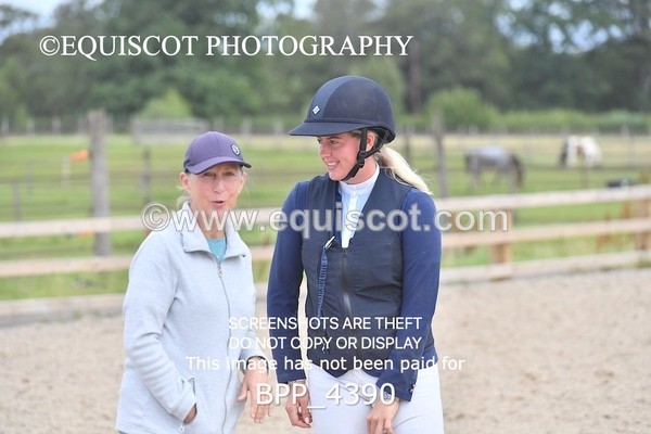 BPP_4390 - CLASS 12 SUN Senior British Novice/ 90cm Open