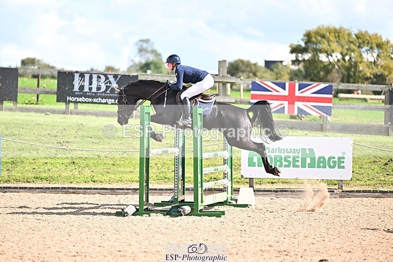 250924-131009-00359 - Cls 4 Newcomers and 1.10m Open