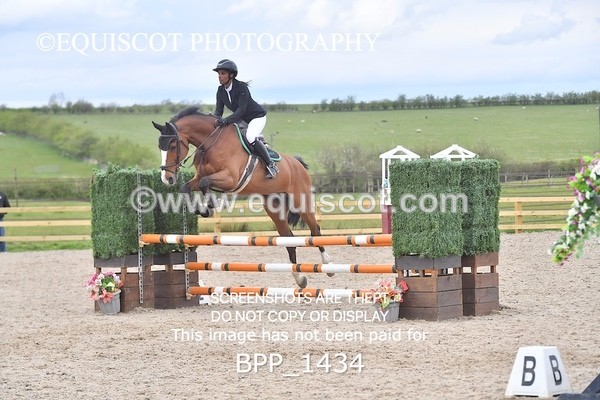 BPP_1434 - CLASS 15 SAT Senior BritiNovice/ 90cm Open