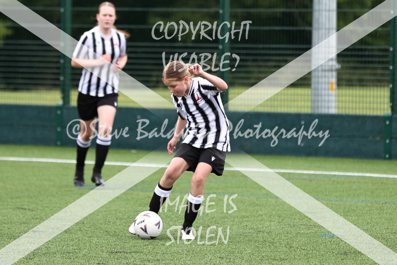 1DX32347 - Sat 6th U12 Girls