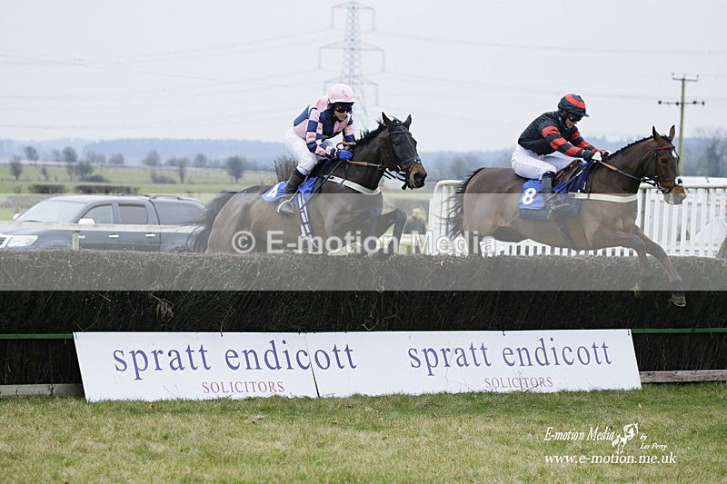 PtP 230122 230 - Cocklebarrow Races - Heythrop Hunt - 23/01/22