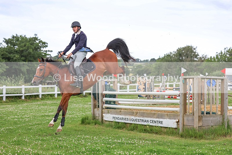 3E7A4001 - Class 6: Hawkins Motors Senior 1.00m Derby