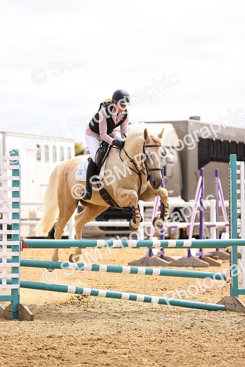 SBM_000406_Class 3 - Senior British Novice - 90cm - Steph