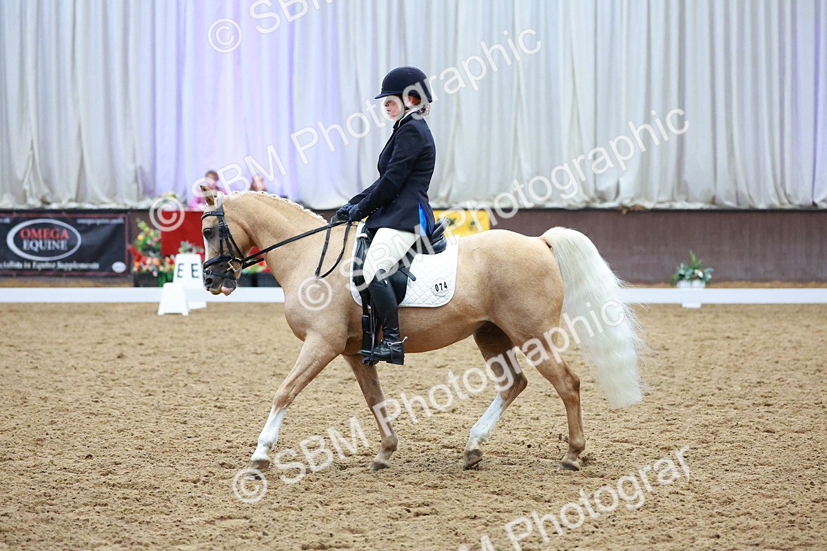 SBM_004297 - Class 12 - E2 Championship - 14.50-15.53