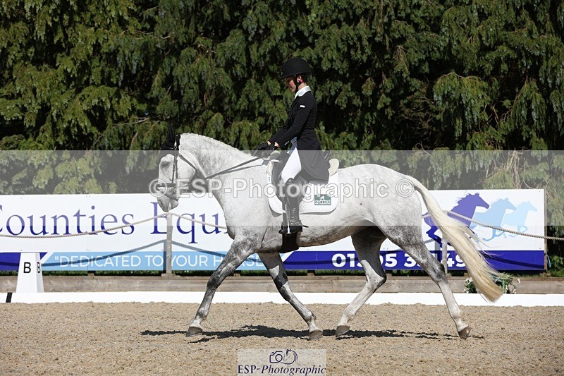 230526-161902-07797 - 170-MIND_OVER_MATTER-Lea_Boulesteix-WEDTrotUp+DR