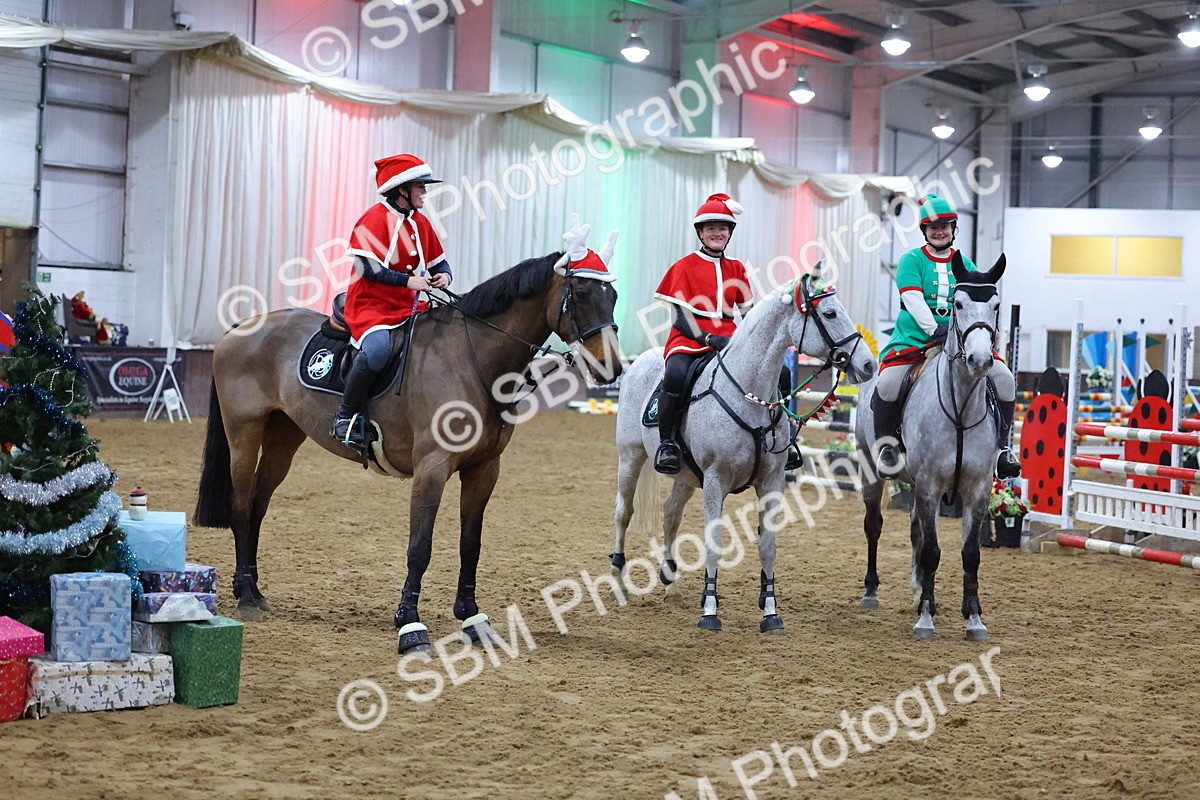 SBM_004337 - Class 20 - Pairs Relay Jumping 1.10m