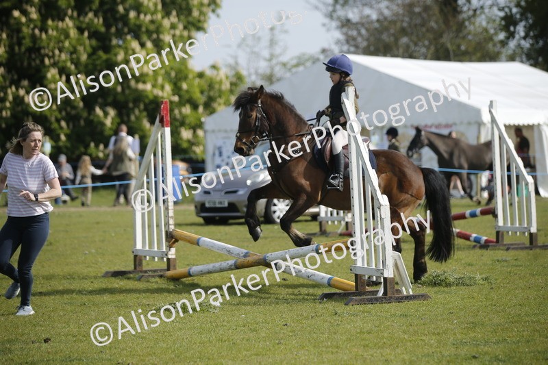 20260426-1104 - Class 1 - Mini Jumping - Lead rein or Assisted
