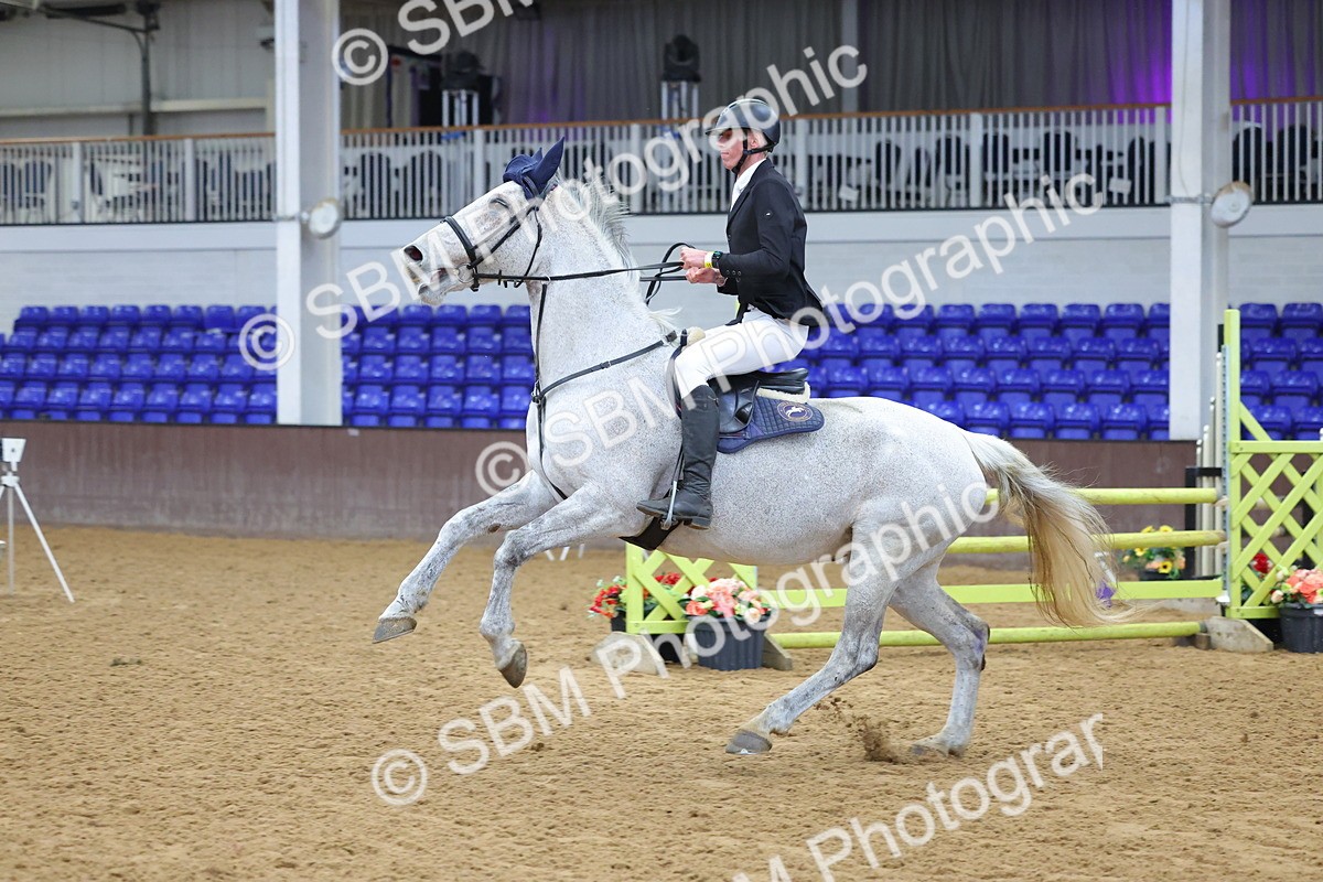 SBM_009798 - Class 20 - Senior British Novice/ 90cm Open - First Round (0.90m)