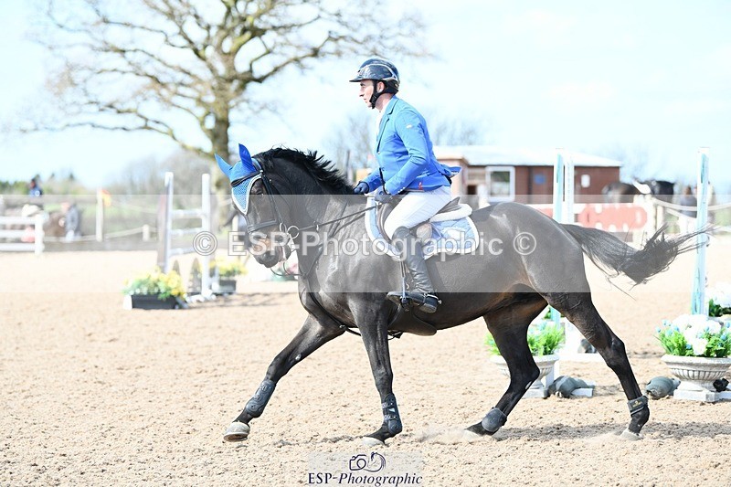 250328-124407-01038 - Cls 3 Snr Foxhunter