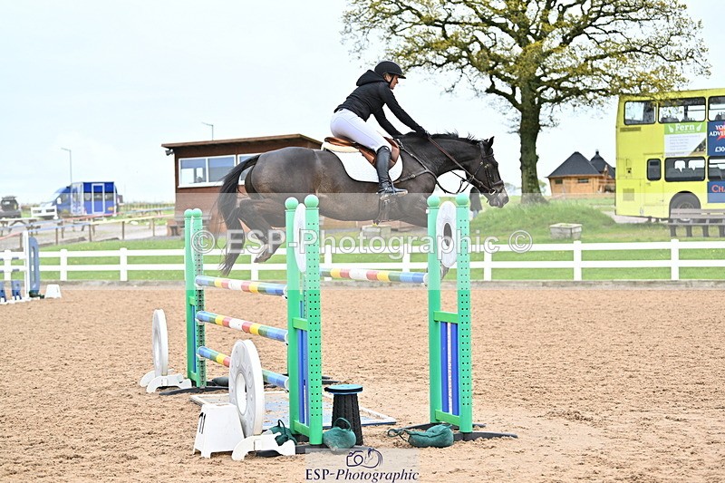 240501A-140256-00938 - Cls 8 Snr Foxhunter and 1.20m Open