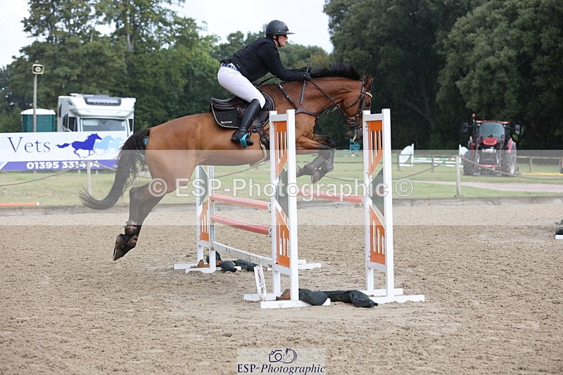 250831A-121427-10137 - Cls 42 Snr 1m Grand Prix