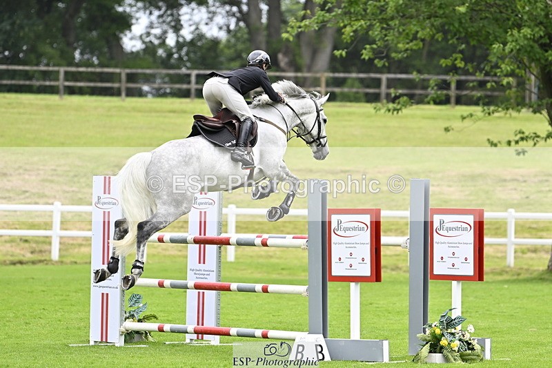 250613A-125240-01963 - Cls 3 Snr Foxhunter
