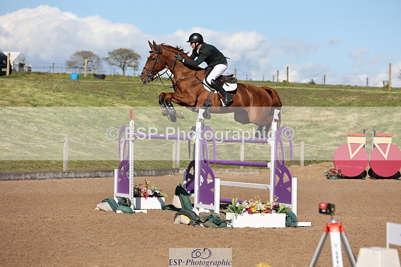 240419A-170439-09586 - Cls 10, 2 Star Big Tour 145cm  Break to End