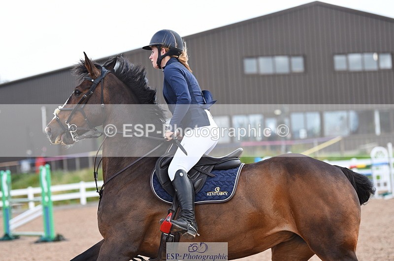 230715A-100152-00101 - Cls 12 Children on Horses 1.15m