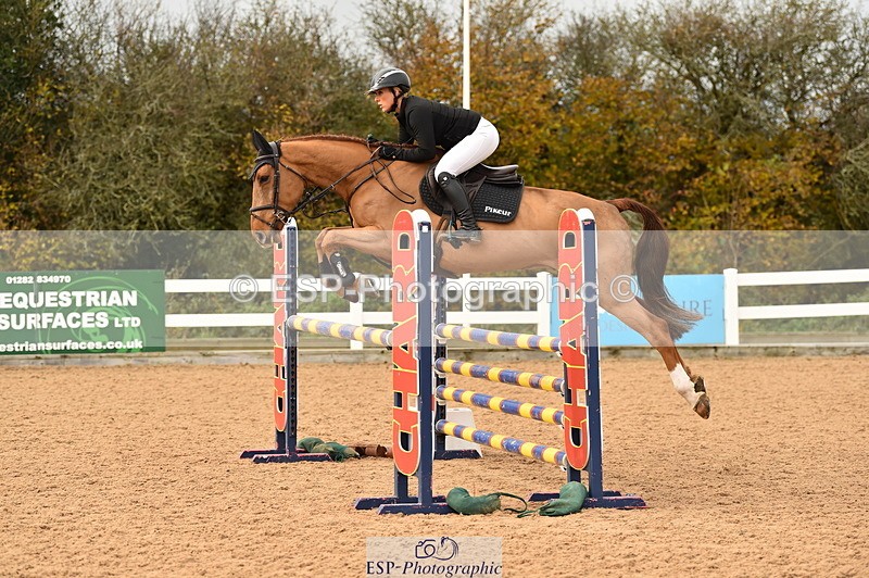 231122A-130412-00403 - Cls 4 Newcomers & 1.10m Open