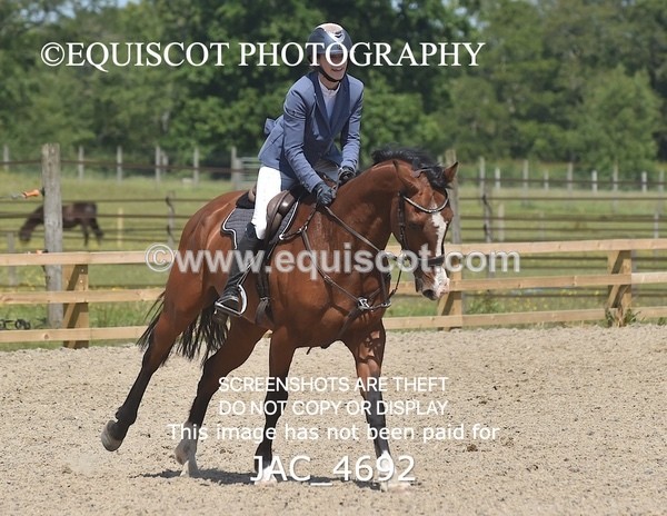 JAC_4692 - CLASS 7 Senior Foxhunter/ 1.20m Open