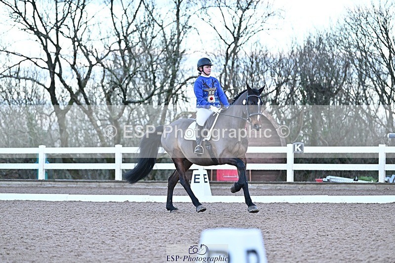 241214-085330-00828 - 143-Tila.Da.Costa-Leomiro