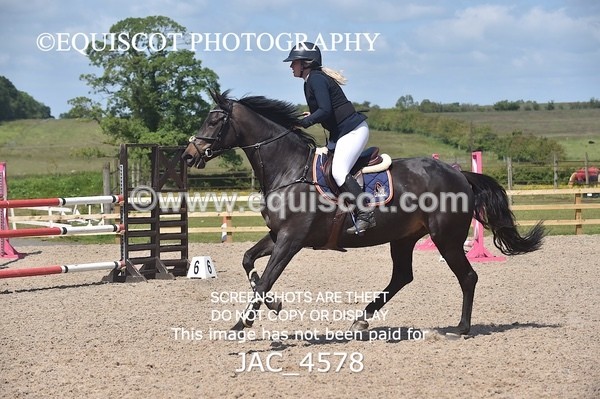 JAC_4578 - CLASS 7 Senior Foxhunter/ 1.20m Open