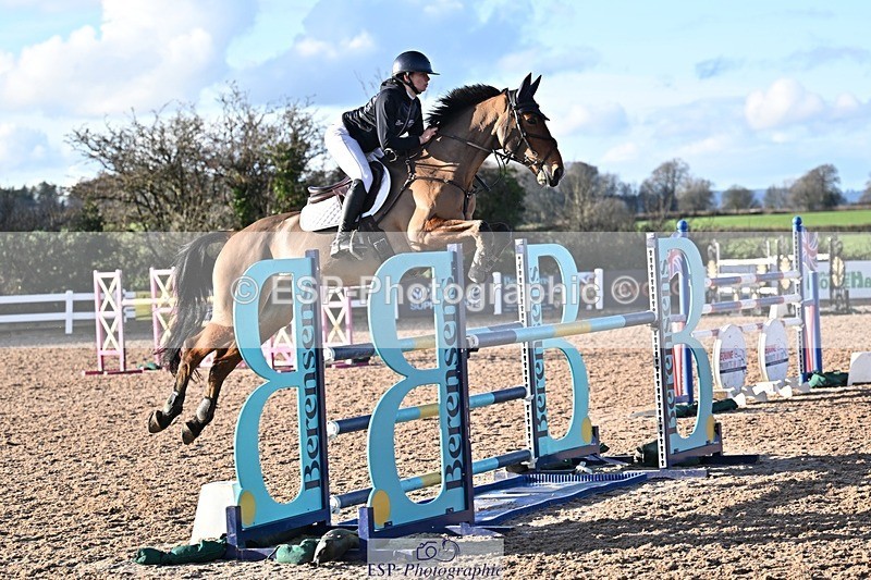 251203-135022-00728 - Cls 5 Foxhunter and 1.20m Open