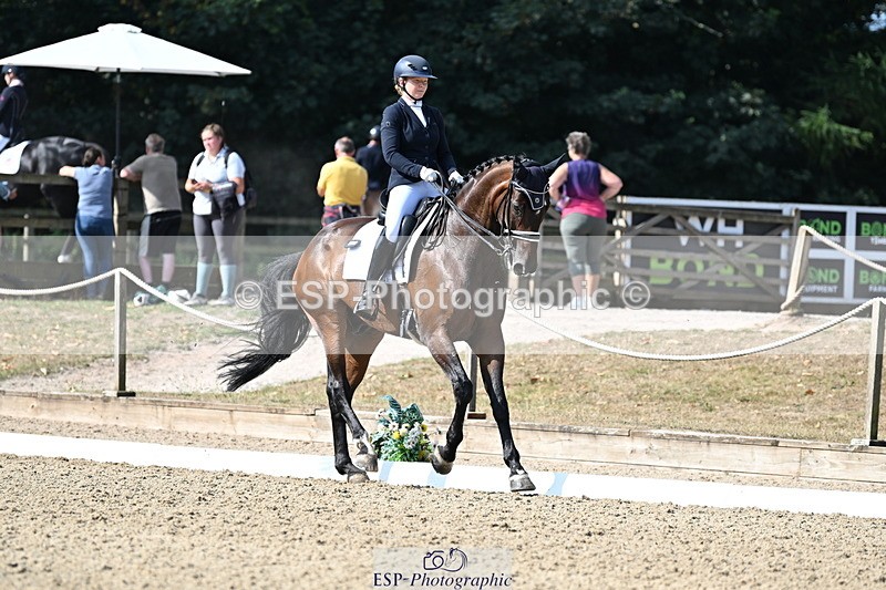 250810A-101711-05078 - 161-Elizabeth.AllenFreestyle.R