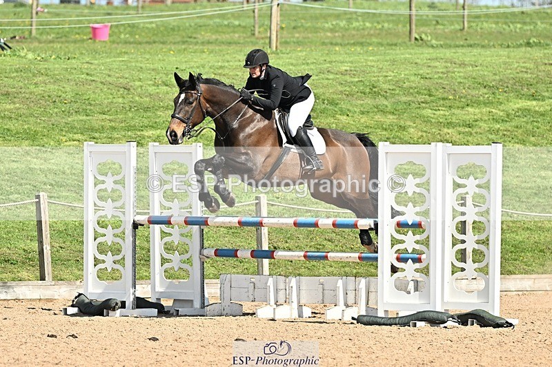 250416-134602-01242 - Cls 4 Newcomers and 1.10m