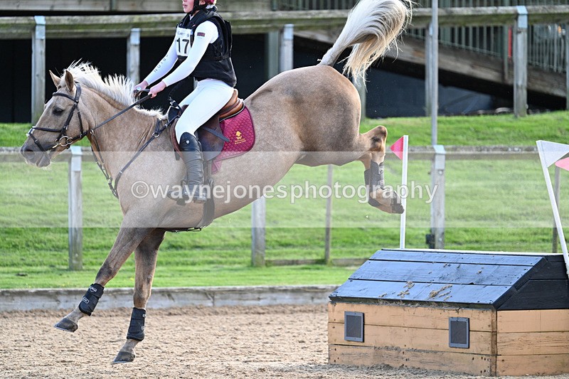 WJ7_5303 - Time 15:56 to 16:17