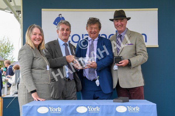 170523-Race 5-Dark Thirty-0546 - Race 5 4.10pm Conundrum HR Consulting Handicap
