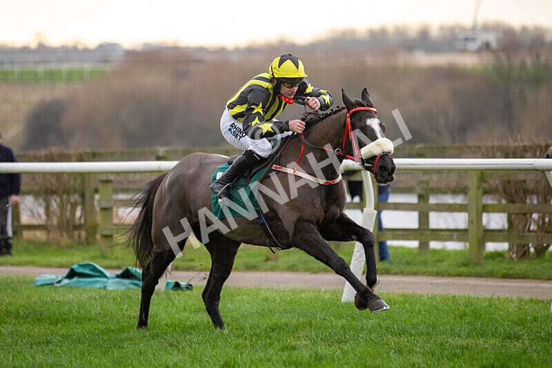 171224-Race 3-Not Staying Long-0129 - Race 3