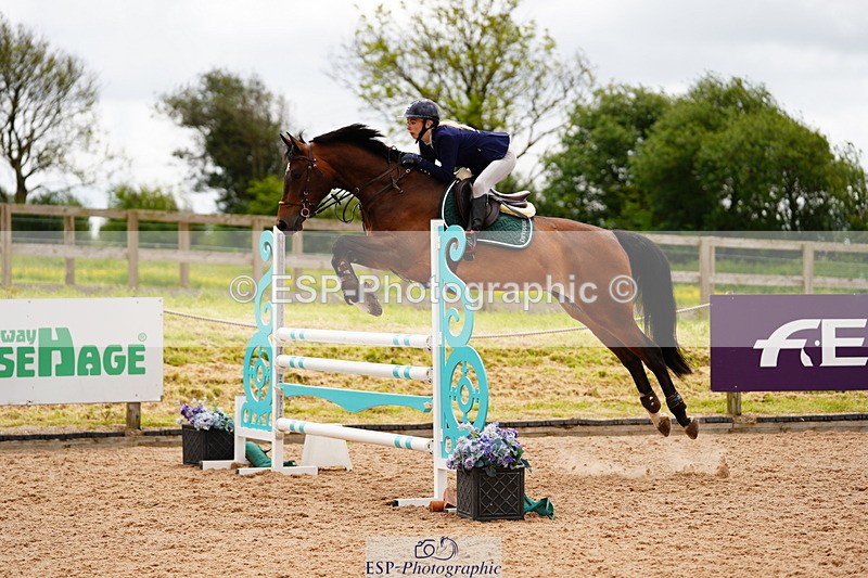 240526A-113936-07856 - Cls 26 Chard Equ 1.05m and 1.10m Grand Prix