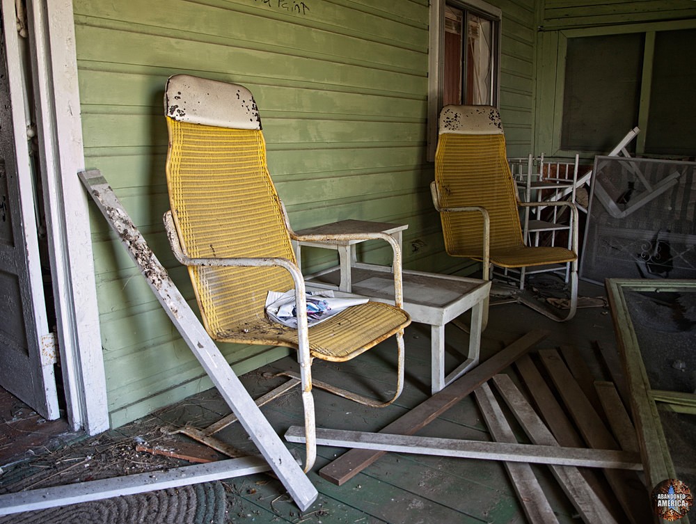Long Beach, CT | Seat in the Shade - Pleasure Beach and Long Beach