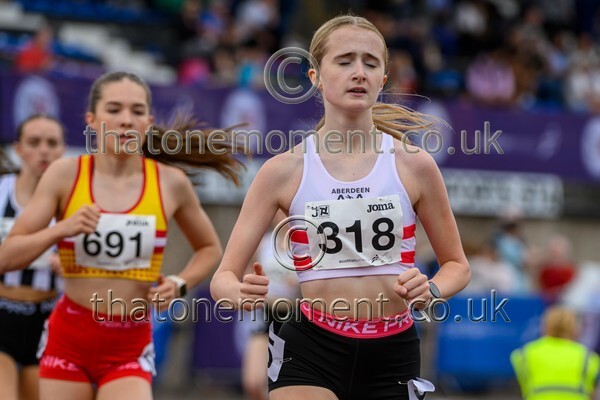 Sen25SUN-927134 - Track Female