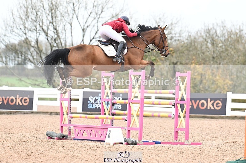 251105-143607-00921 - Cls 06 Fox & 1.20m