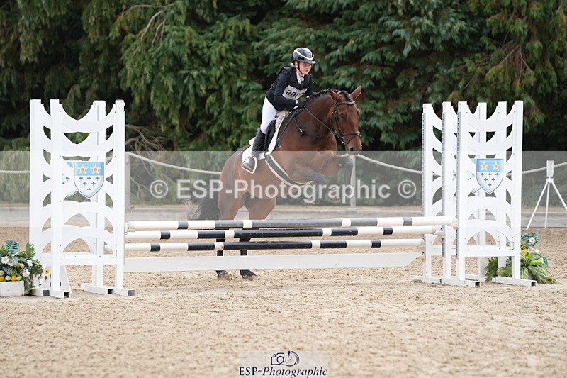 250824A-110438-35052 - 2006-Dixie.Mchenry-Darragh