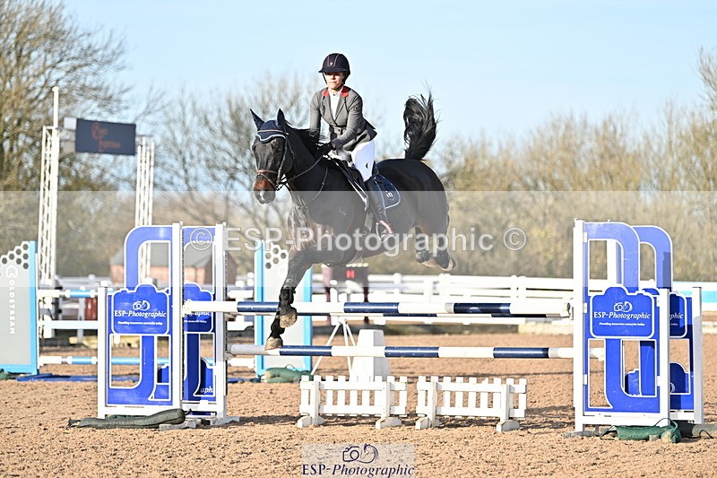 241113A-141612-00834 - Cls 05A&B Snr Fox & 1.20m Open