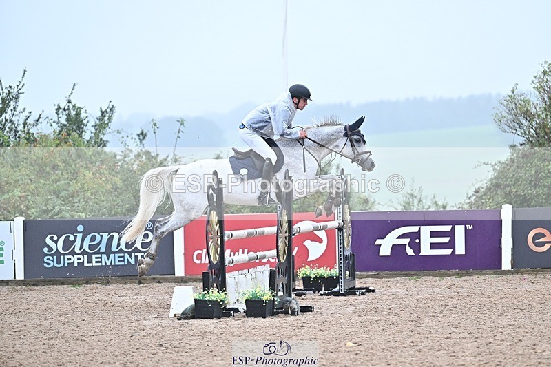 250914-124137-08859 - Cls 36 1.05m Amateur Quali