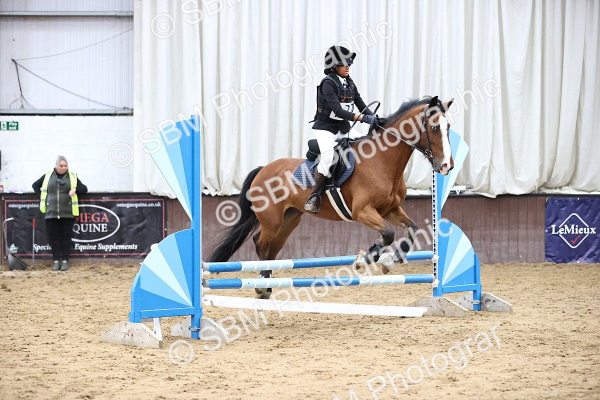 SBM_001360 - Class 5 - Henlow Veterinary Hospital 70cm