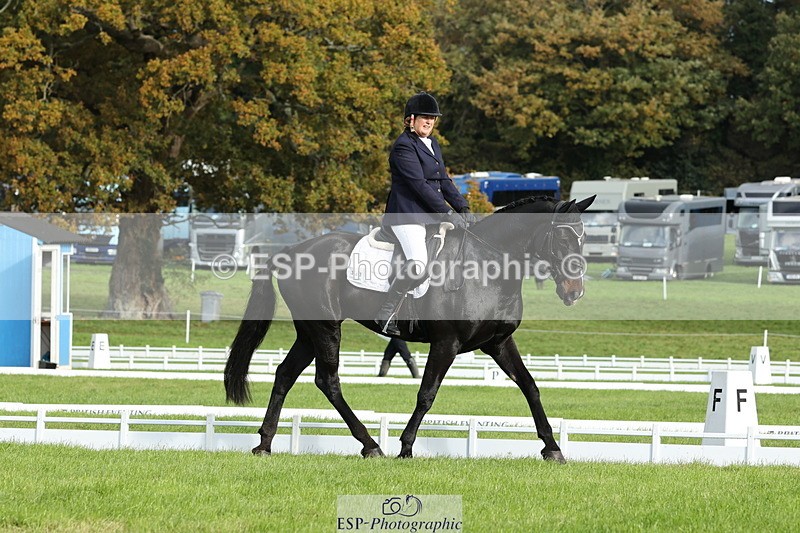 251024A-101613-07702 - D-343-Georgina.Owen