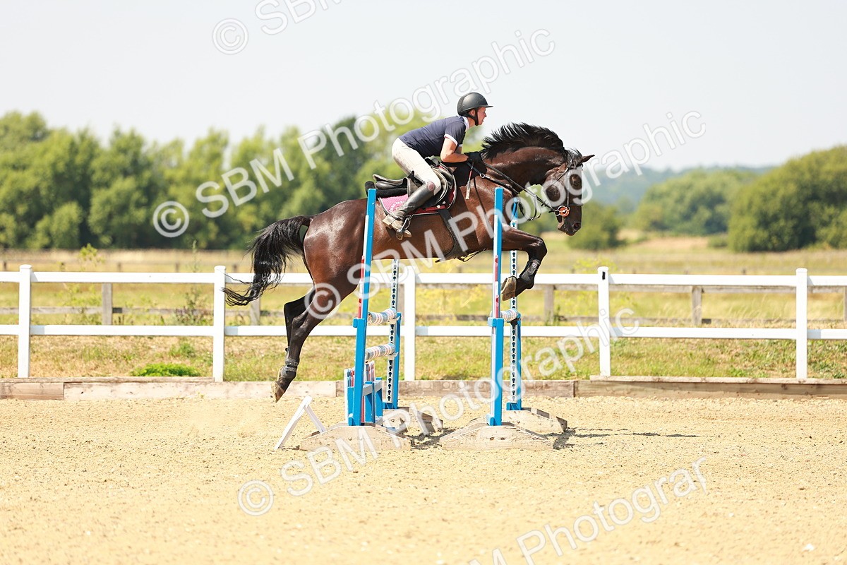 SBM_001534 - Class 4 - Senior Newcomers - 1.10m
