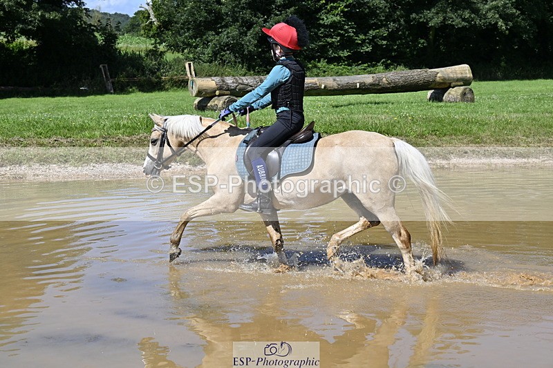 240728B-111932-00864 - Theo's Group XC