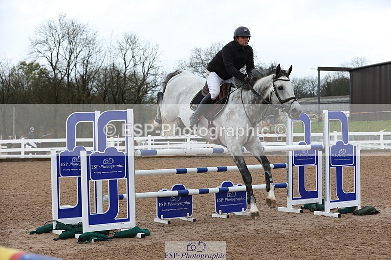 231112A-142924-04838 - Cls 21 Foxhunter & 1.20m Open