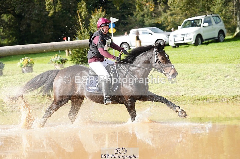 231021-150152-19430 - 483-LOPSHILL.ANNIE-Katie.Timberlake-SC+XC