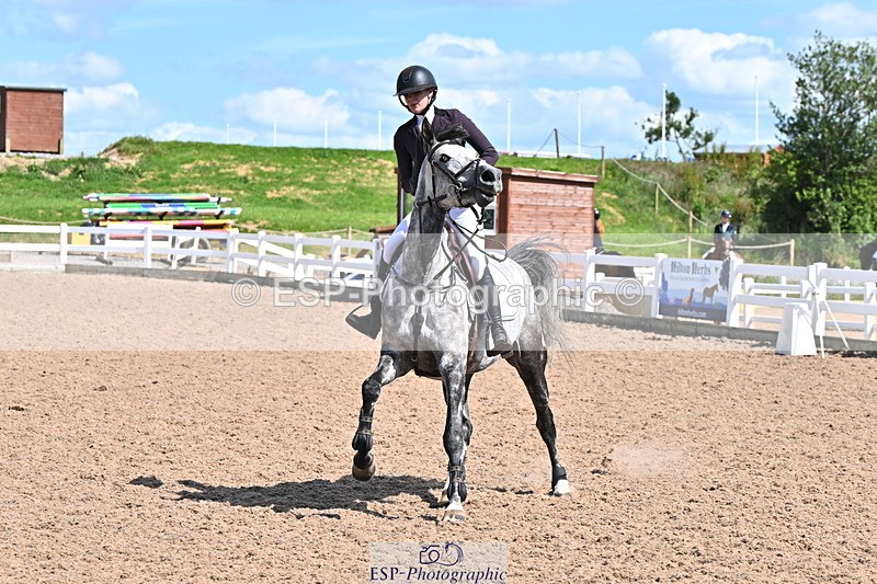 240619A-154500-00954 - Cls 5 Snr Foxhunter and 1.20m Open
