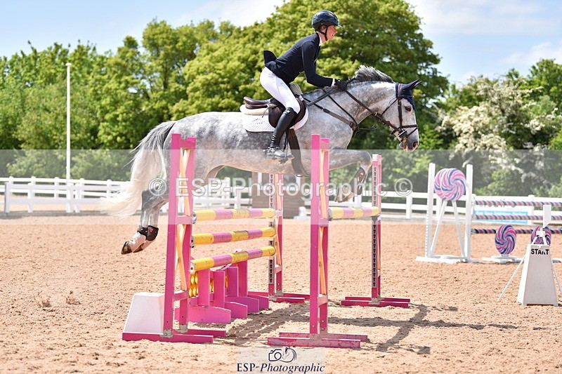 230531A-123346-00325 - Cls 4 Newcomers & 1.10m Open