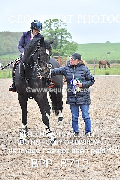 BPP_8712 - CLASS 24 SUN Senior BritiNovice/ 90cm Open